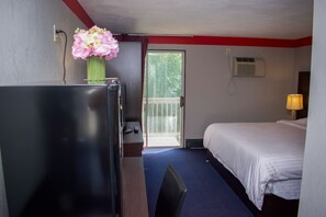 Iron/ironing board, free WiFi, bed sheets - Travel Inn (North Kingstown)