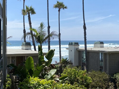 Pearl on the Strand - Ocean and Village Views at Oceanside Beach!