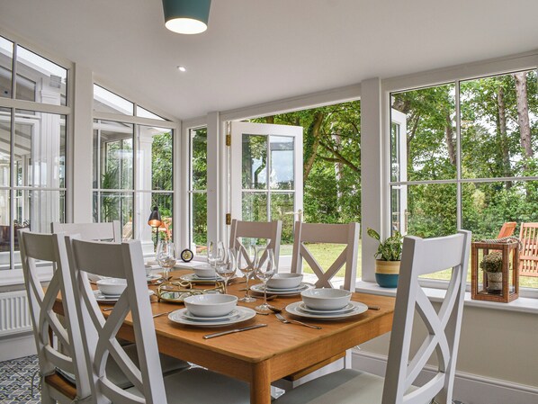 Dining - Church View - UKC5700 (Castletown)