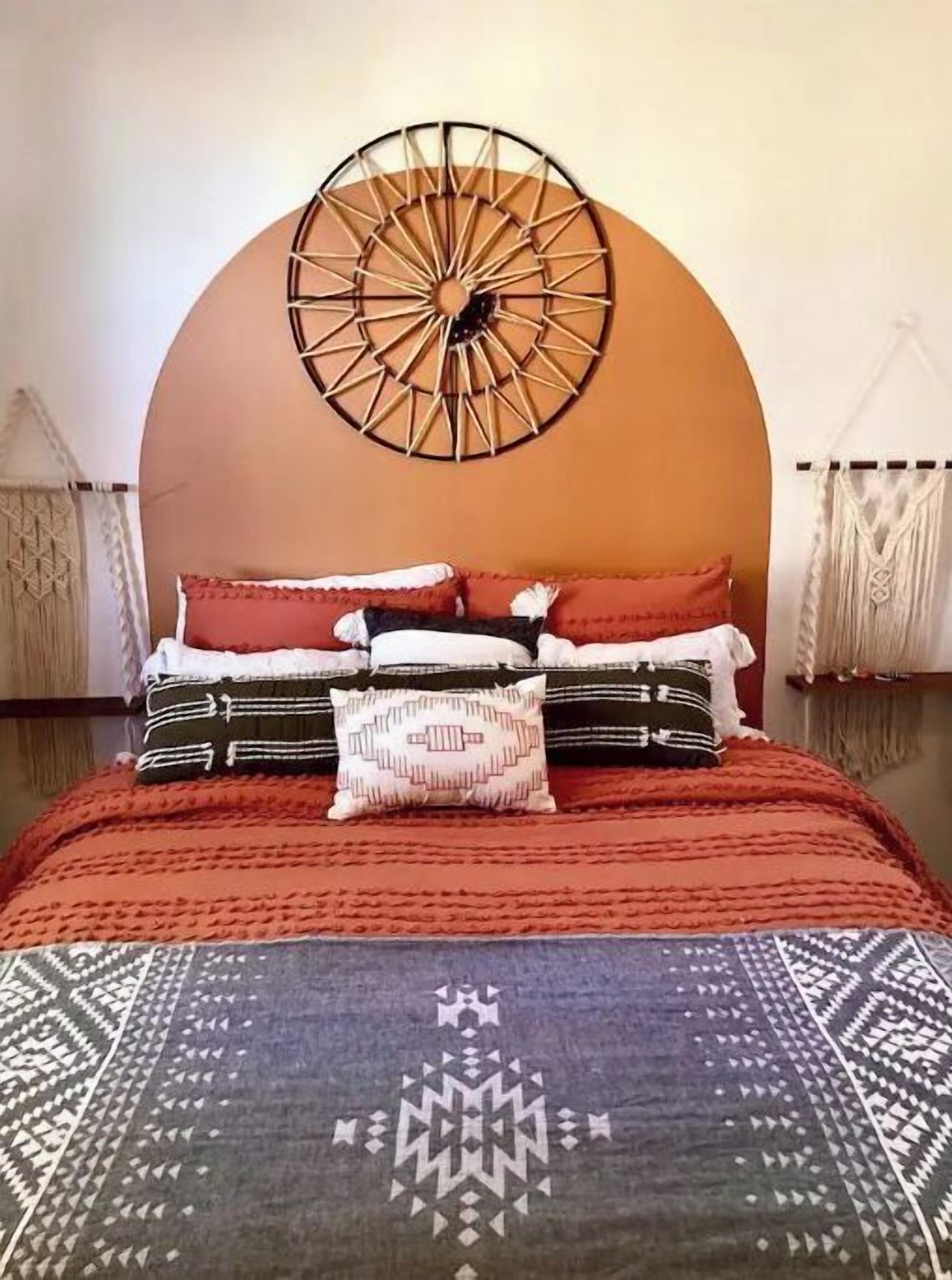 2 bedrooms, desk, free WiFi, bed sheets
