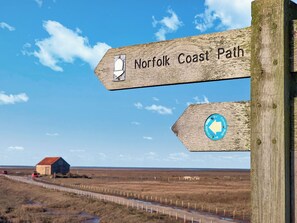 Unclassified image, 5 of 35, button