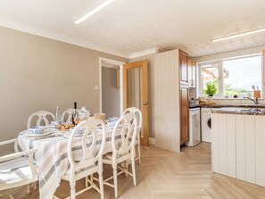 Dining - 3 bedroom accommodation in Docking, near Brancaster (Docking, near Brancaster)