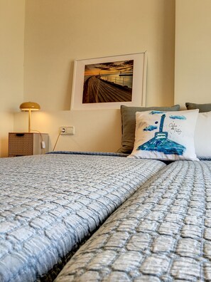 2 chambres, fer et planche à repasser, Wi-Fi gratuit, draps fournis