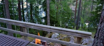 Enchanting cottage in the woods, by the lake