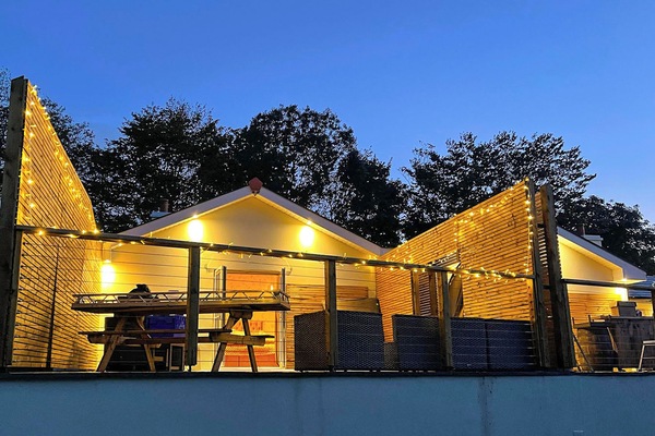Outdoor area | Dragonfly Cottage - Ballavolley Cottages, Ballaugh
