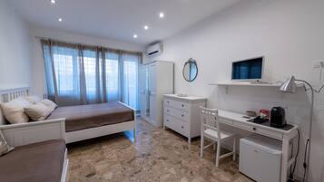 3 habitaciones, tabla de planchar con plancha y wifi gratis