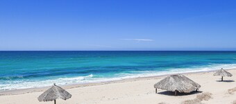 Paradise Villas #16: Playa Encanto beachfront w/ ocean views and pool access