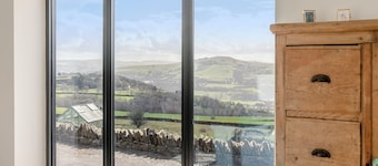 2 bedroom accommodation in Mellor, near Marple