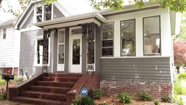 A two-story house with a front porch, a brick entrance, and a mailbox. - Shawnee Forest In Town Retreat (Harrisburg)