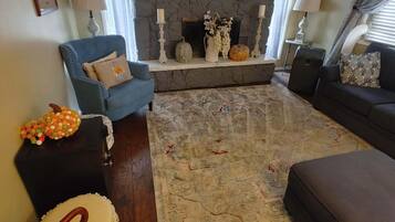 TV, fireplace, DVD player