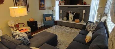 TV, fireplace, DVD player