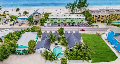The Retreat at Anna Maria Island Inn