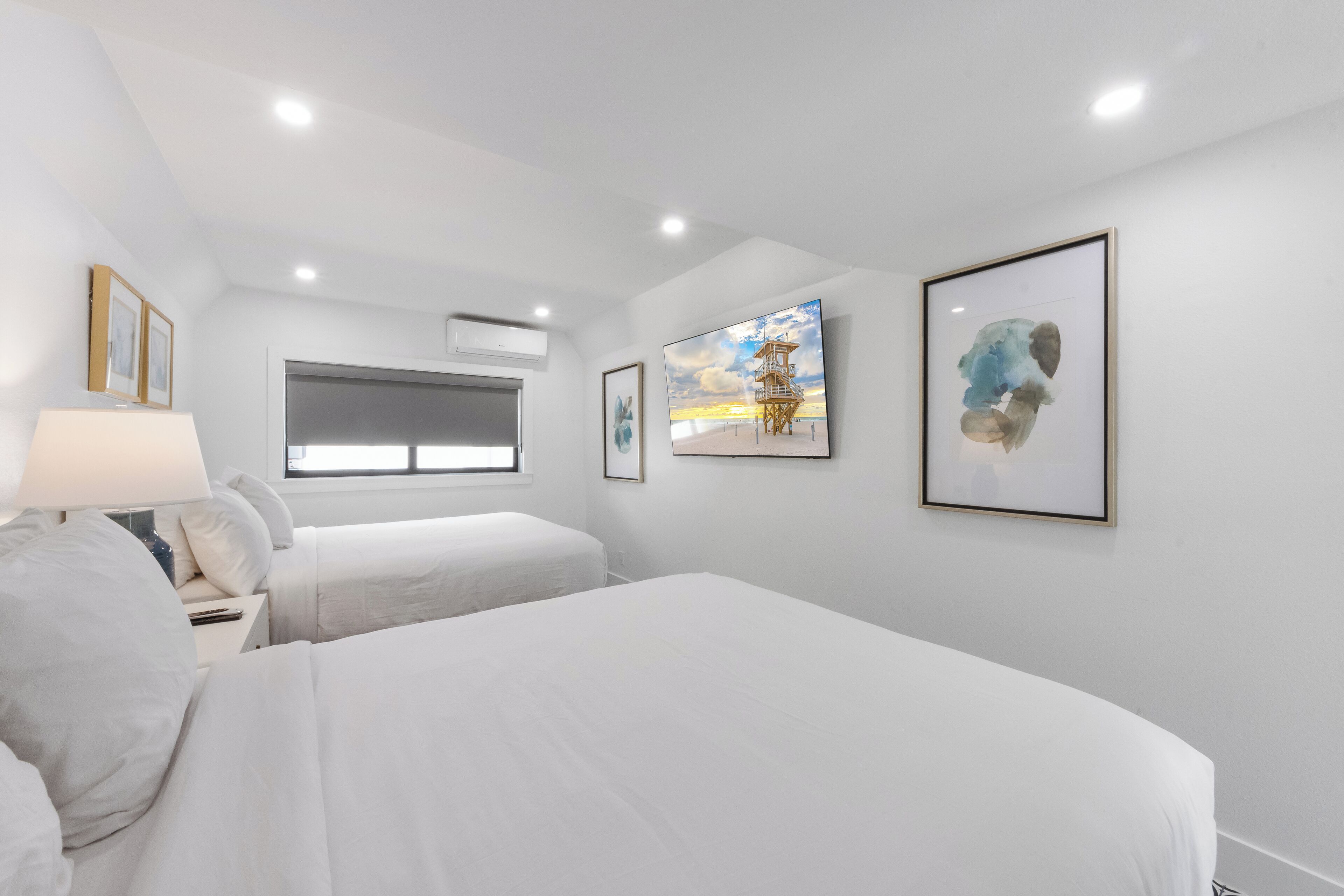 Deluxe Room | Premium bedding, pillowtop beds, minibar, individually decorated