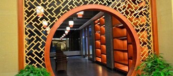 Bama Shanshui Bipoyuan Hotel