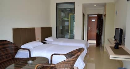 Bama Shanshui Bipoyuan Hotel