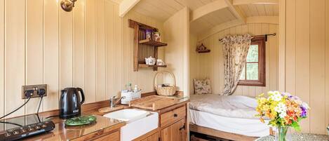 1 chambre, Wi-Fi gratuit, draps fournis