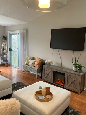 Téléviseur connecté, foyer, imprimante