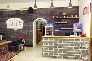 Dining - Yangshuo Fenglin Evening Inn (Bus Terminal Opera House Store) (Yangshuo)