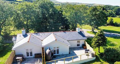 Bumblebee Cottage-UK39918