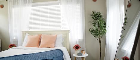 2 bedrooms, iron/ironing board, free WiFi, bed sheets