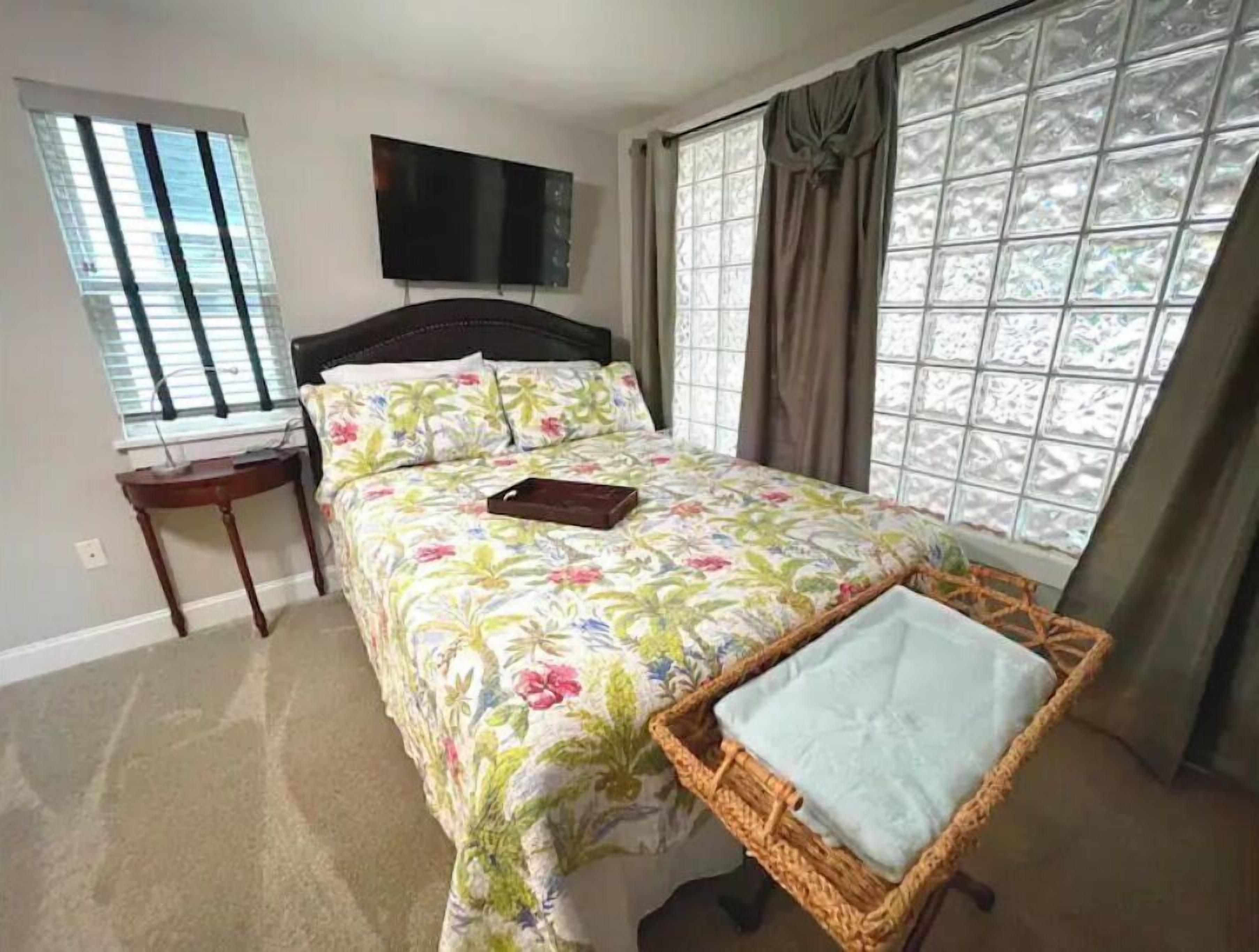 1 chambre, fer et planche à repasser, Wi-Fi, draps fournis