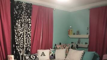 3 bedrooms, in-room safe, WiFi