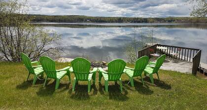 Cozy Pines Waterfront Cottage