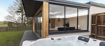 The Bunker - UK40225