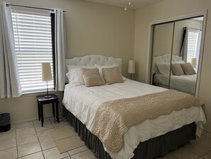 2 bedrooms, iron/ironing board, WiFi, bed sheets