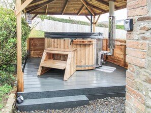 Terrace/patio - 2 bedroom accommodation in Petrockstow (Petrockstow)