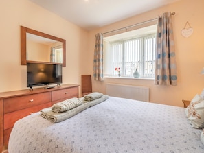 2 bedrooms, free WiFi, bed sheets, wheelchair access