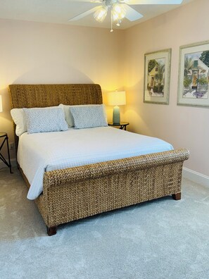 4 habitaciones, tabla de planchar con plancha, wifi y ropa de cama 