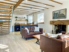 TV, fireplace - 2 bedroom accommodation in Falkland, near Cupar (Falkland, near Cupar)