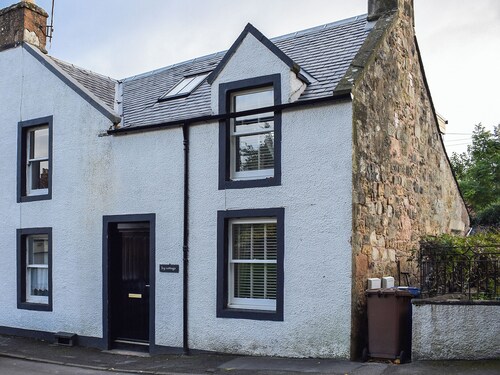 2 bedroom accommodation in Falkland, near Cupar