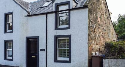 2 bedroom accommodation in Falkland, near Cupar