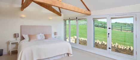 3 makuuhuonetta, internet, vuodevaatteet