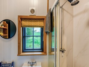 Towels - The Dalesbred Hut - UK40150 (Rathmell, near Settle)