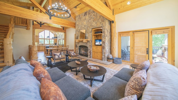 Unclassified image, 1 of 85, button - Goldenrod Home 6 (Keystone)