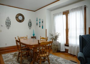 Oahe Living Room5