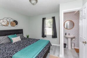 3 bedrooms, iron/ironing board, free WiFi