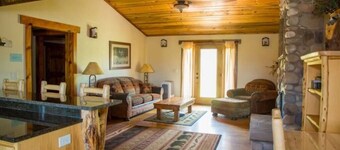Mountain Inn #2: 1 BR Condo – Afton WY