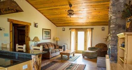 10) 1 Bedroom Condo - King - The Mountain Inn