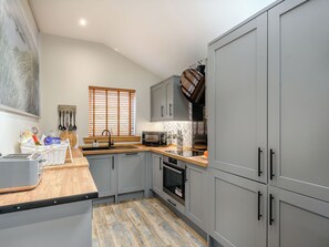 Lavavajillas y periquera 