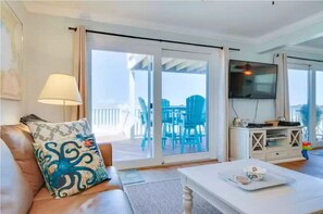 Smart TV - Oceanfront family-sized beach house (Cape San Blas)