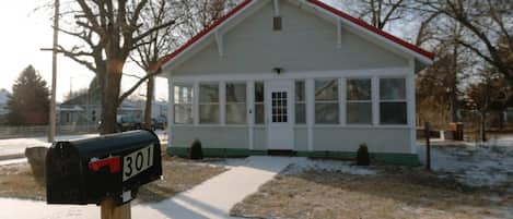Red Roof Exterior1