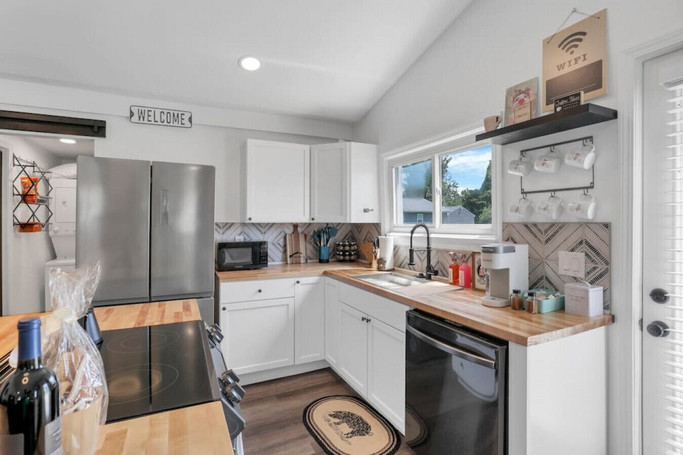 冰箱、微波炉、烤箱、炉灶