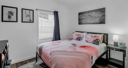 Sows on Sixth: Walking Distance to Buckeye lake Marina