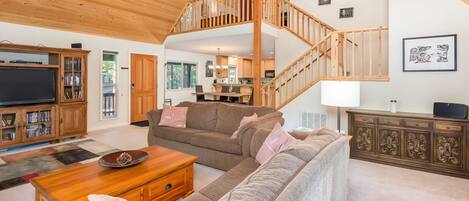 TV, DVD player, table football, stereo