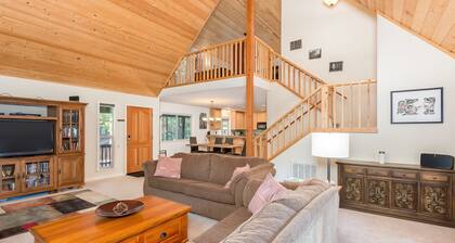 Bjornen Hus - Updated Dorrington Cabin with Game Room - Kid Friendly Cabin!