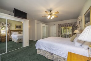 3 habitaciones, escritorio, wifi y ropa de cama 